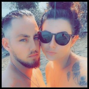 Meet your Posher, Whitney